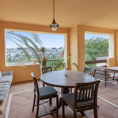 First-class Family Community Chic Lejlighed Estepona