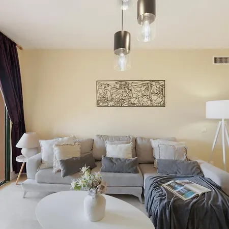 First-class Family Community Chic * Estepona