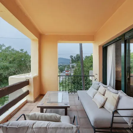 First-class Family Community Chic Lejlighed Estepona